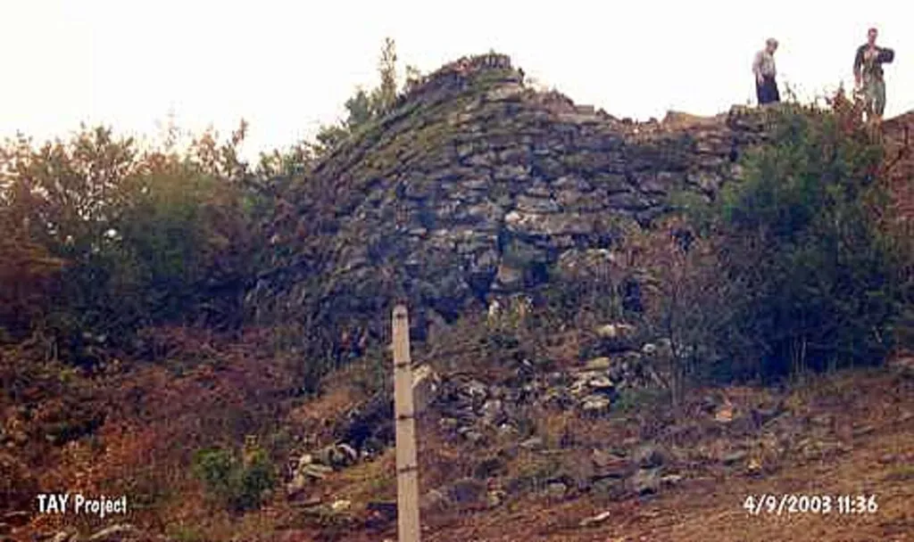 Akalan Kalesi'nde Kaçak Kazı Uyarısı
