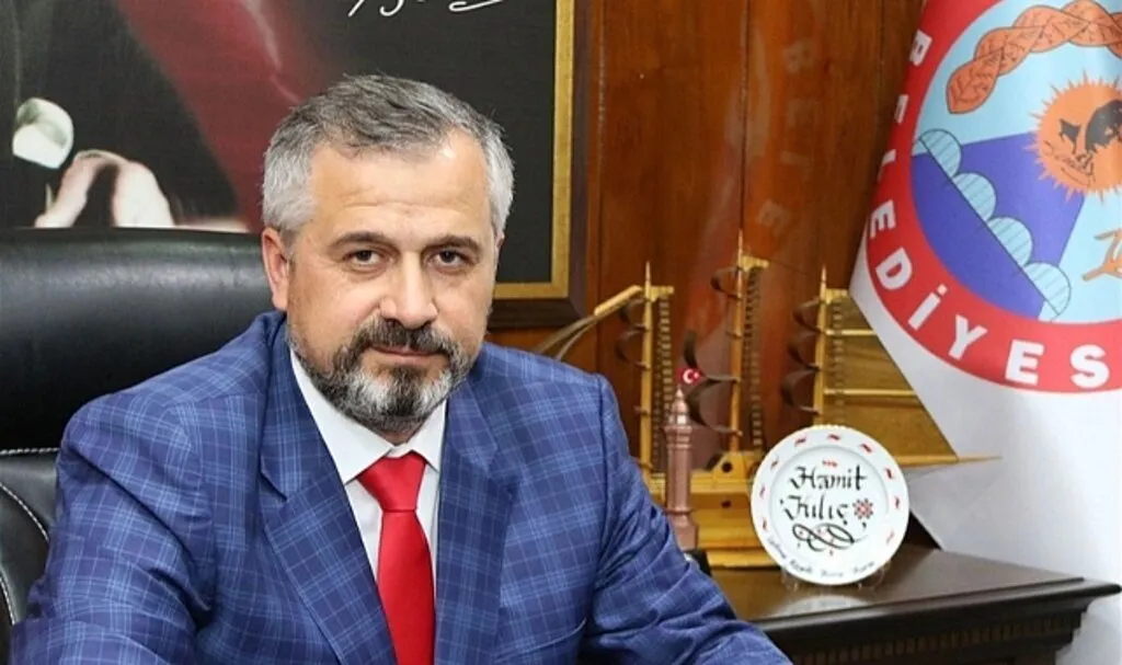 Borç Batağındaki Bafra Belediyesi'ne Lüks Makam Aracı