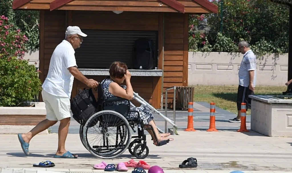 SBB'den Engelli ve Yaşlılara Şefkat Eli
