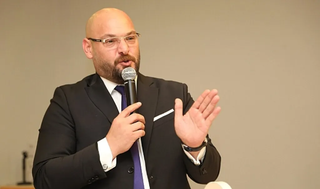 Atakum'da Maaşını Alamayan İşçilerden Son Uyarı
