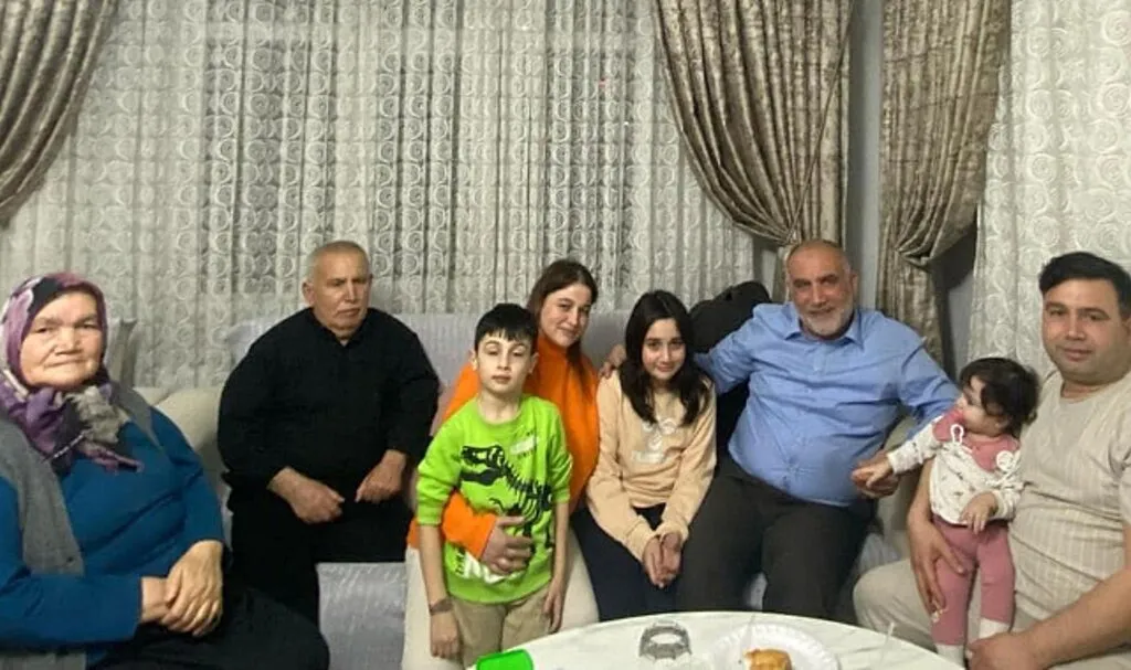 Canik'te Çat Kapı İftar Sofrası
