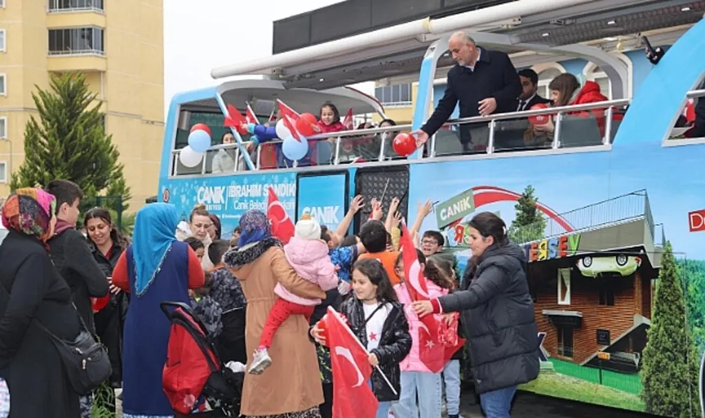 Canik'te 23 Nisan Otobüs Turu