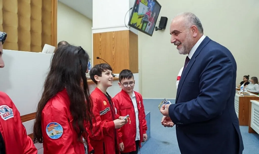 Canik Özdemir Bayraktar Keşif Kampüsü Öğrencilerine Ödül