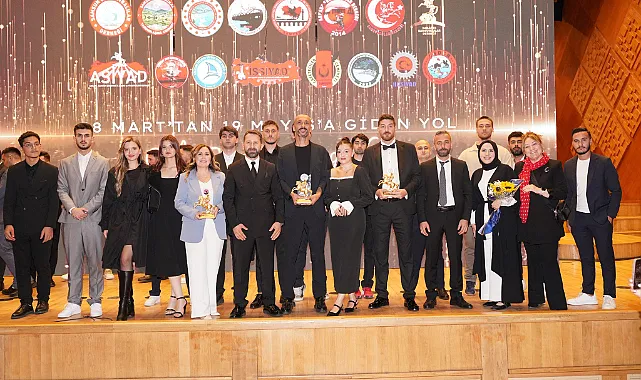 18 Mart'tan 19 Mayıs'a Belgeseli Duygulandırdı