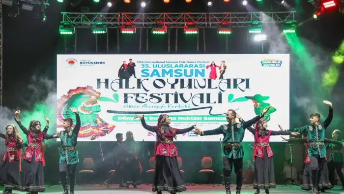 Dünyanın renkleri Samsun'da buluşuyor: 36. Uluslararası Halk Oyunları Festivali başlıyor
