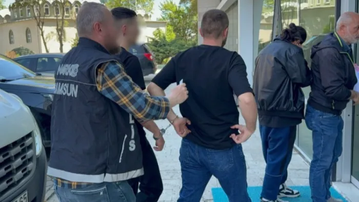 Samsun'da narkotikten peş peşe operasyon 8 gözaltı